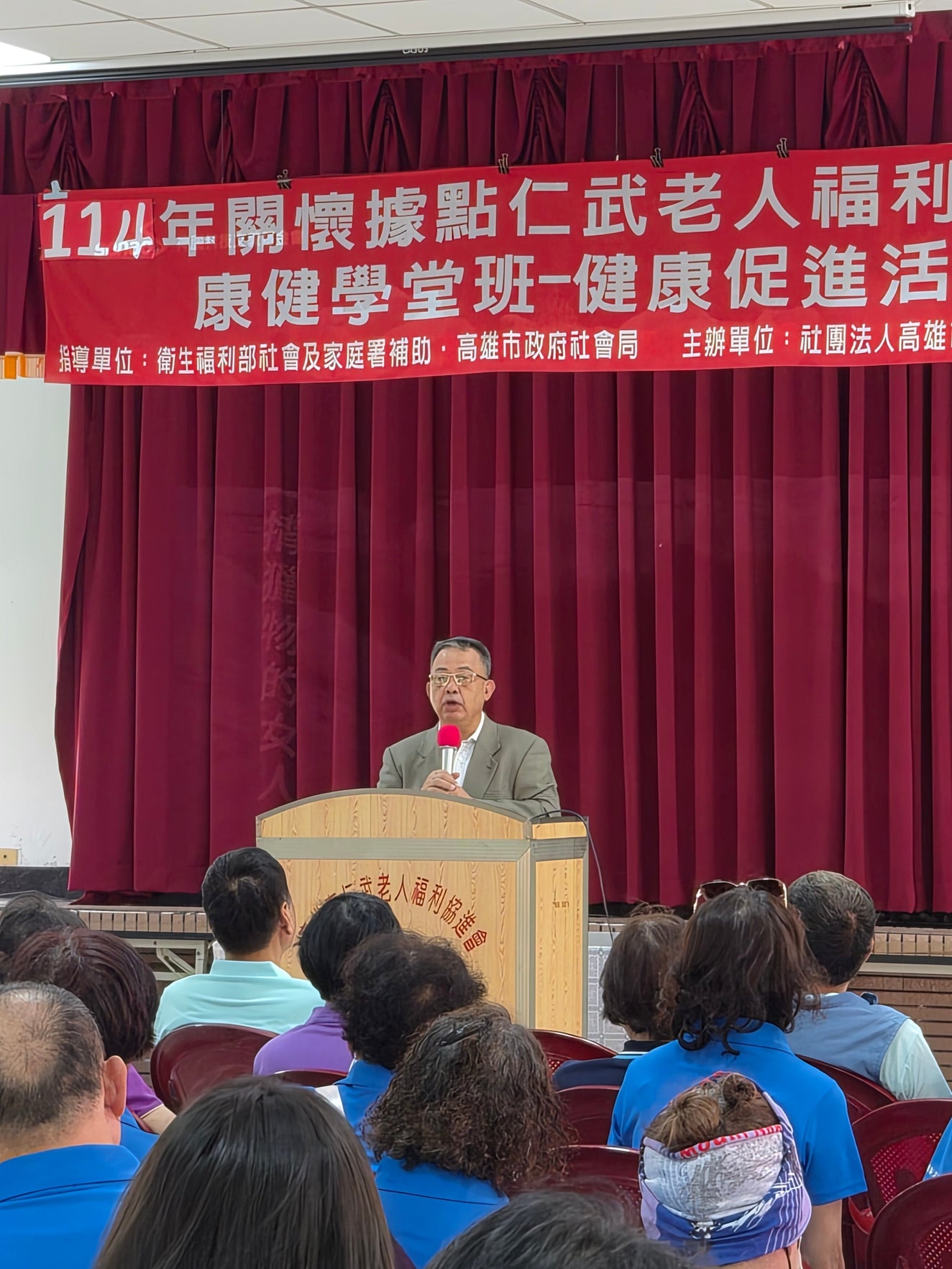 神腦余政憲董事長返鄉高雄仁武，神腦基金會攜手公所及仁武警分局推動智慧防詐課程
